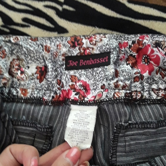 Capris - Picture 2 of 4